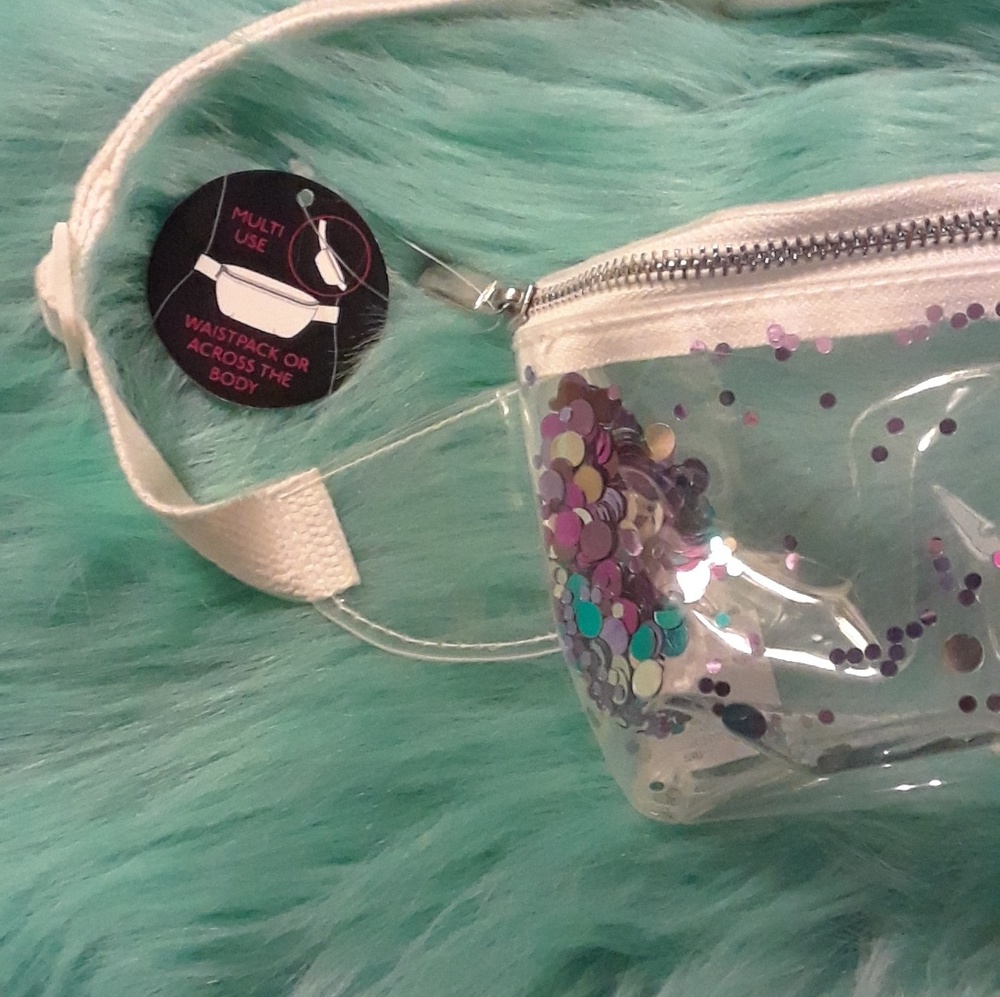 NWT Clear Vinyl Rave Fanny Pack with Sequins - Picture 2 of 3